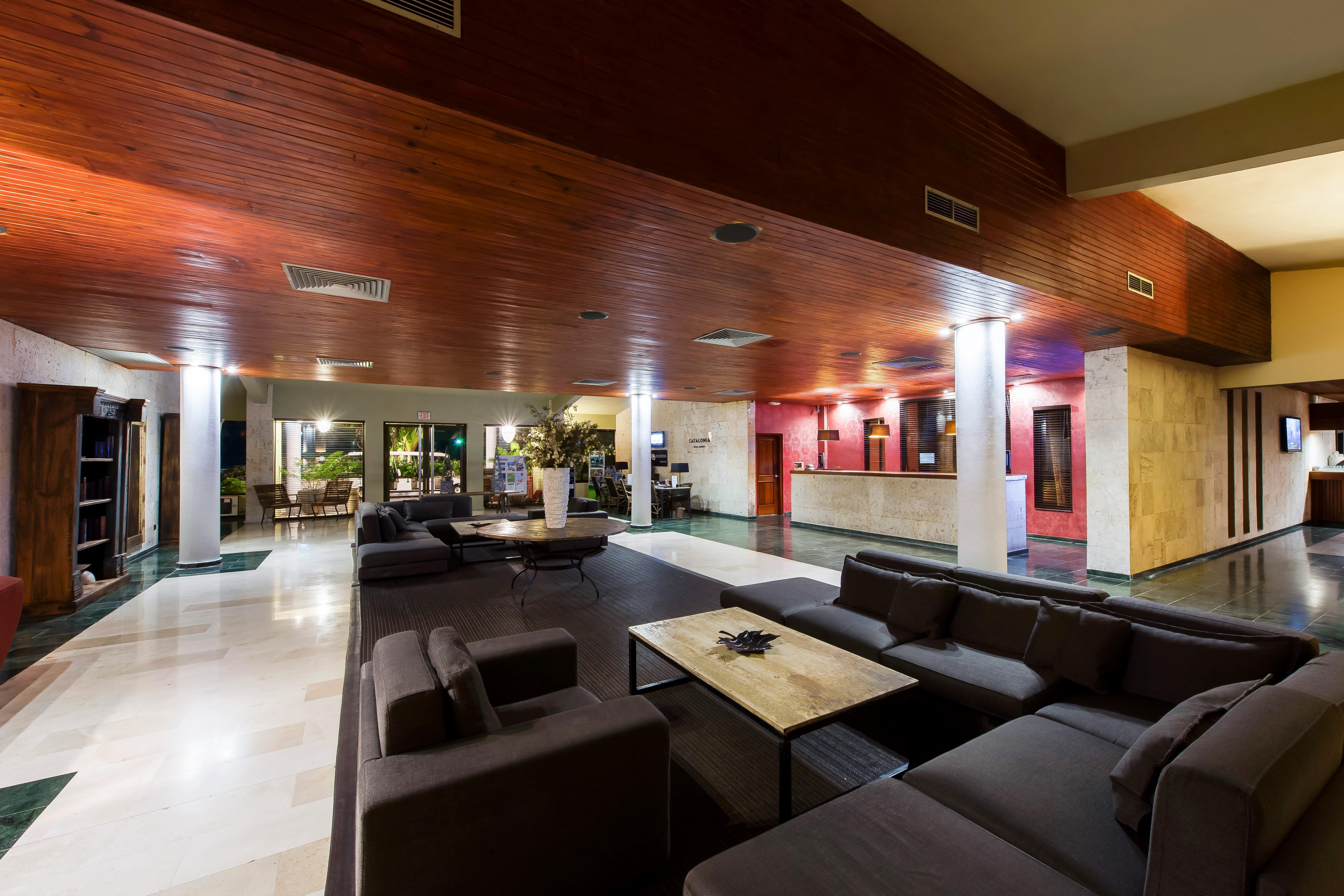 加泰罗尼亚皇家巴瓦罗酒店 - 全包 - 仅限成人 蓬塔卡纳 外观 照片 Lobby