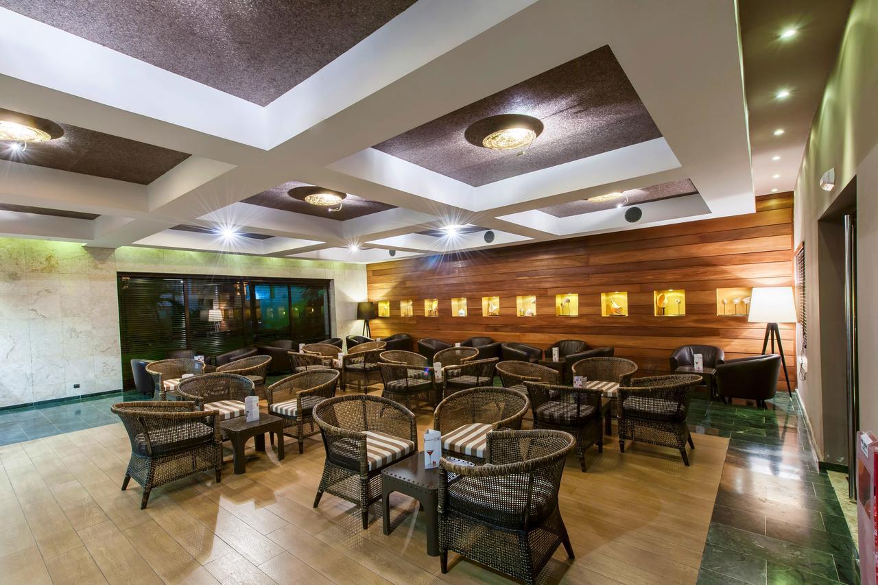 加泰罗尼亚皇家巴瓦罗酒店 - 全包 - 仅限成人 蓬塔卡纳 外观 照片 The restaurant